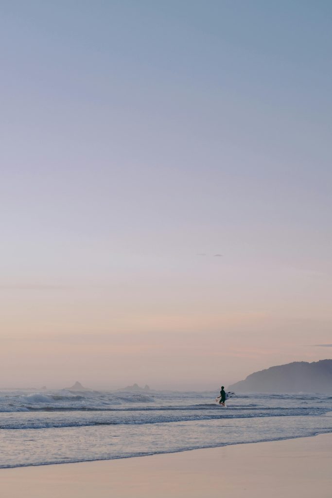 Surfing-on-empty-beach