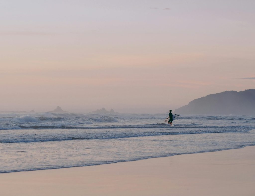 Surfing-empty-beach